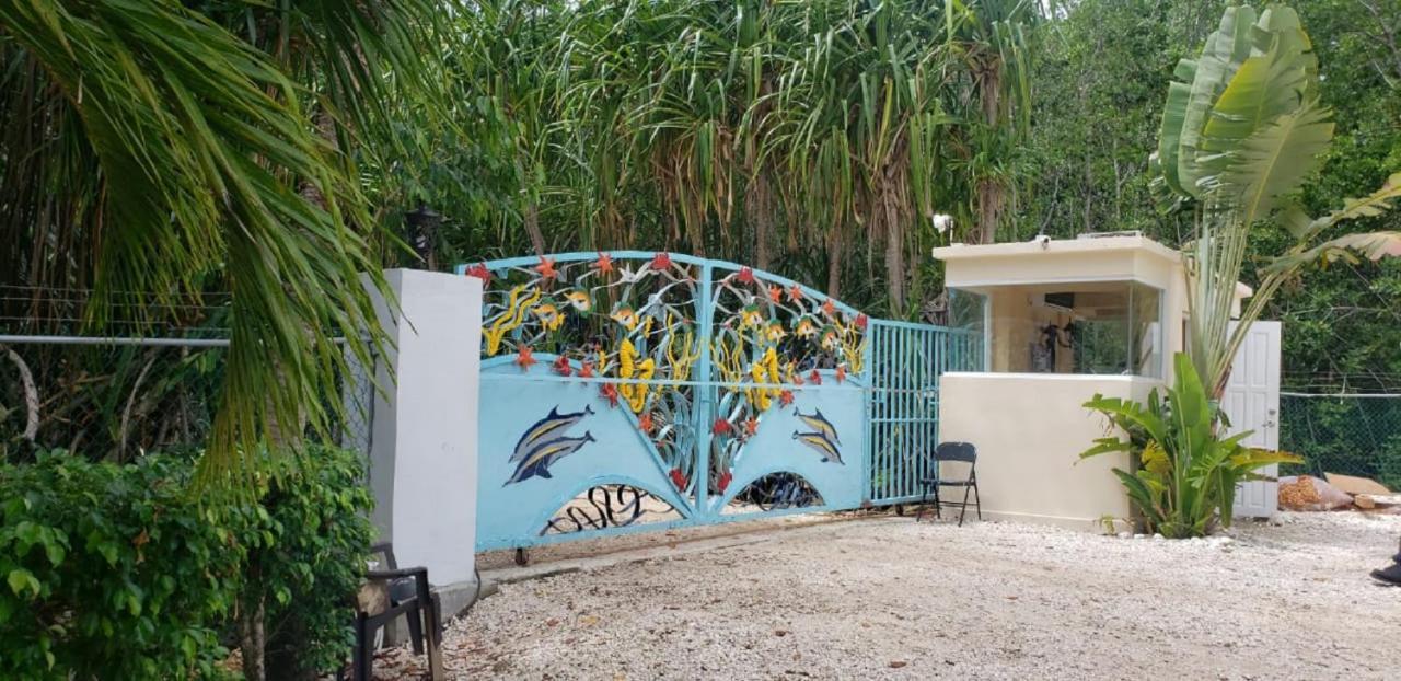 Seaside Chateau Resort Belize City Kültér fotó